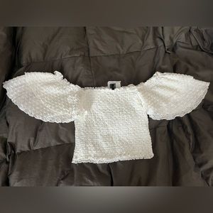 NWT Off the shoulder top forever 21